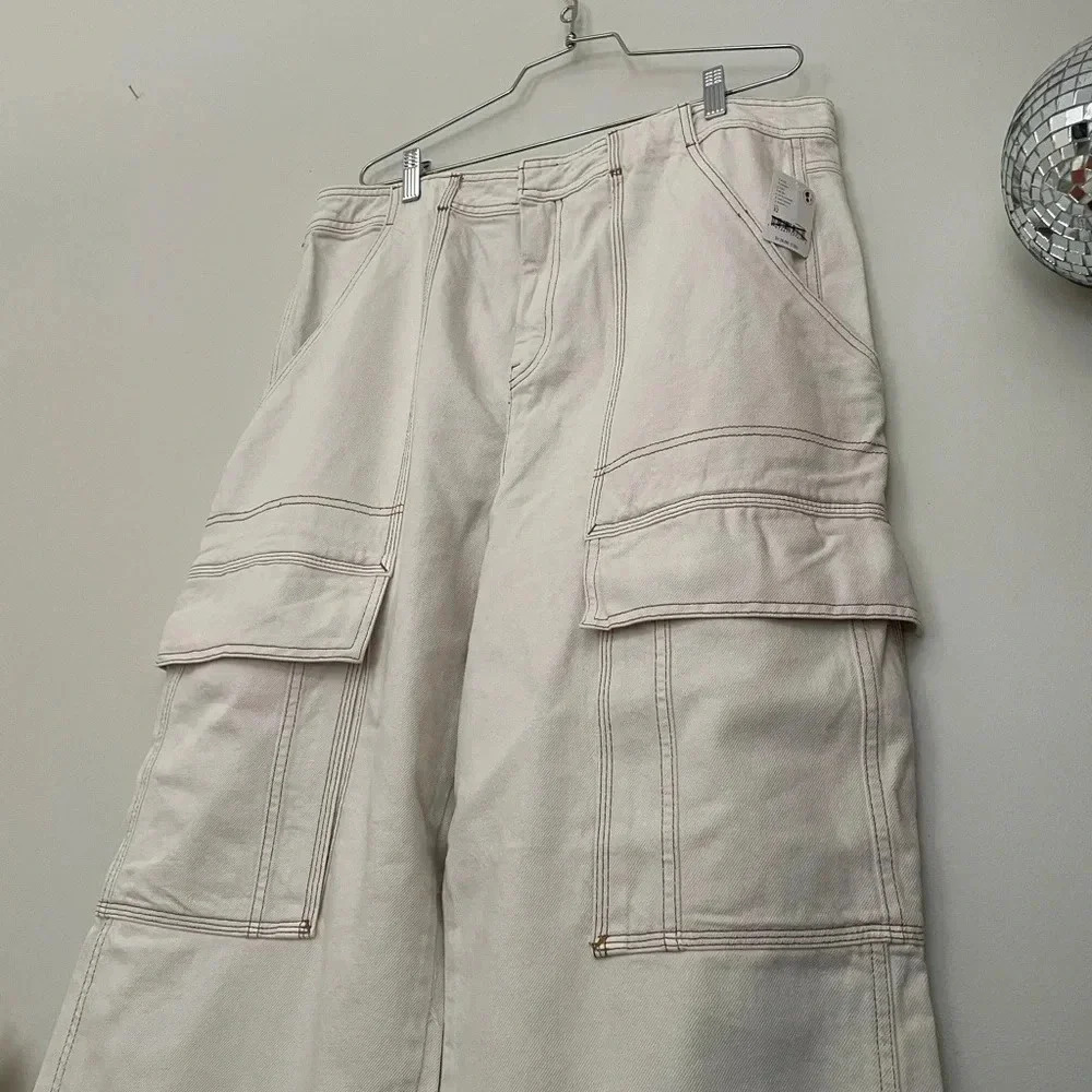 NWT Free People We The Free Judd Carpenter Jeans 
Size 32 - Picture 12 of 14